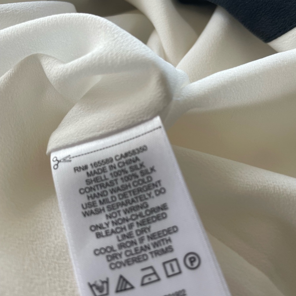 Equipment Elegant Black and Cream Women's Silk Dress - Picture 7 of 7